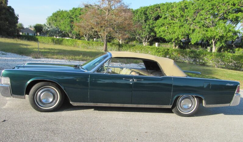 								1965 Lincoln Continental Convertible full									