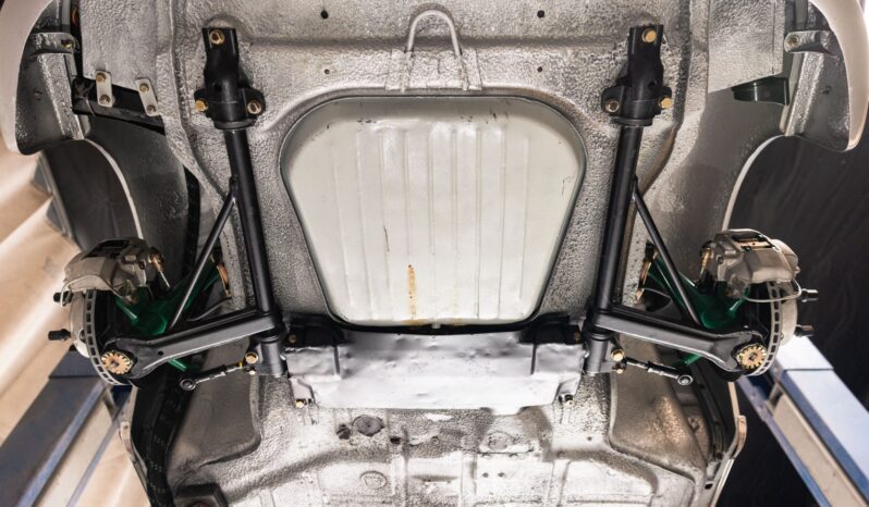 								1972 Porsche 911S Targa 5-Speed 3.2L full									