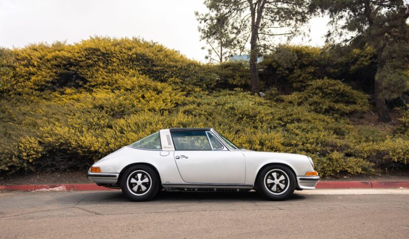 								1972 Porsche 911S Targa 5-Speed 3.2L full									