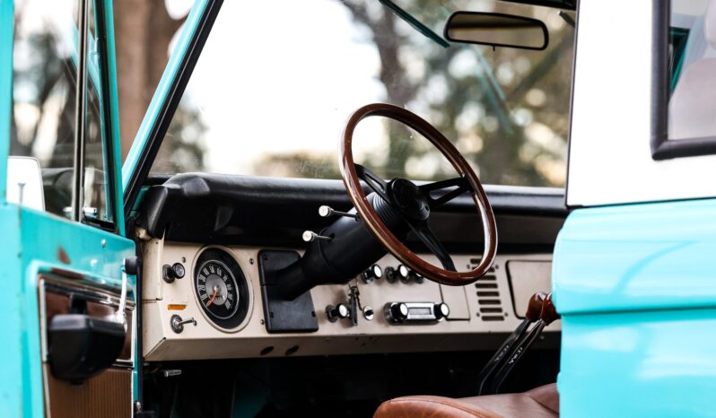 								1968 Ford Bronco 289 3-Speed full									