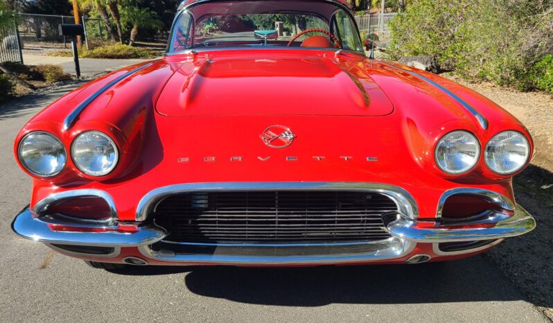 								1962 Chevrolet Corvette 4-Speed full									