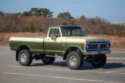 1976 Ford F-250 Custom 4×4 4-Speed