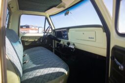 										1976 Ford F-250 Custom 4×4 4-Speed full									