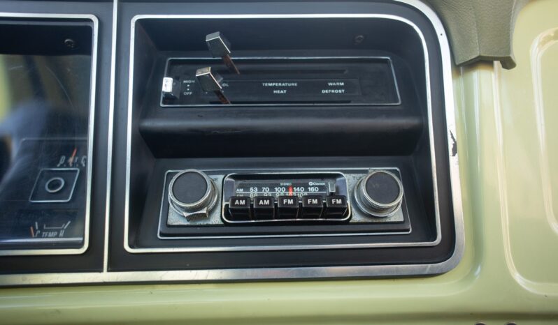 								1976 Ford F-250 Custom 4×4 4-Speed full									