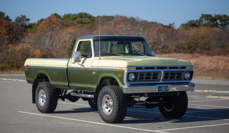 								1976 Ford F-250 Custom 4×4 4-Speed full									