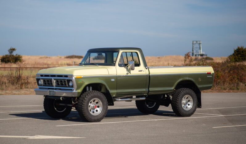 								1976 Ford F-250 Custom 4×4 4-Speed full									