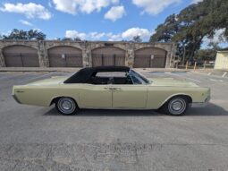 										1966 Lincoln Continental Convertible full									