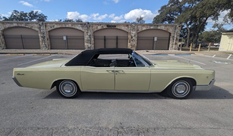 								1966 Lincoln Continental Convertible full									