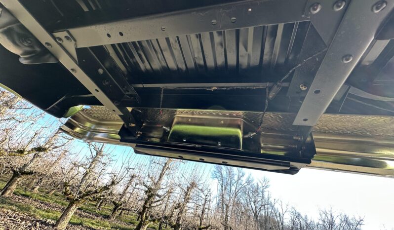 								1976 Ford F-250 Ranger 4×4 4-Speed full									