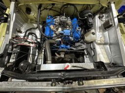 										1976 Ford F-250 Ranger 4×4 4-Speed full									