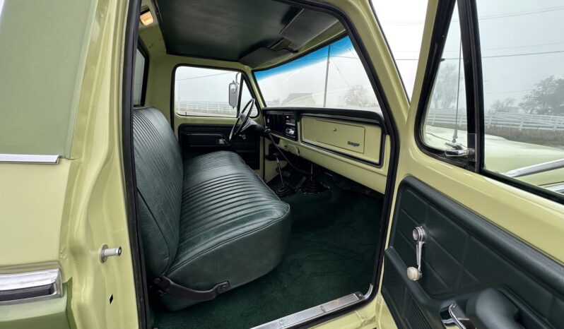 								1976 Ford F-250 Ranger 4×4 4-Speed full									
