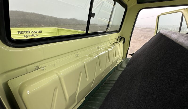 								1976 Ford F-250 Ranger 4×4 4-Speed full									