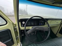 										1976 Ford F-250 Ranger 4×4 4-Speed full									