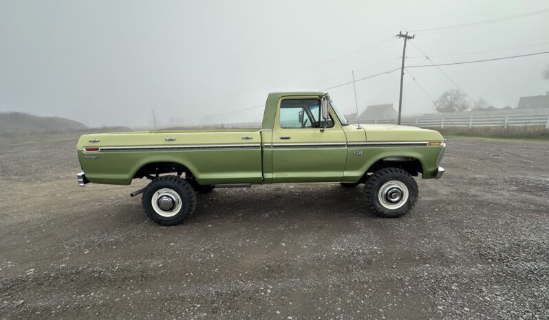 								1976 Ford F-250 Ranger 4×4 4-Speed full									