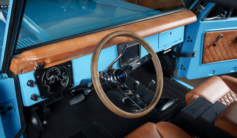 								1977 Ford Bronco full									