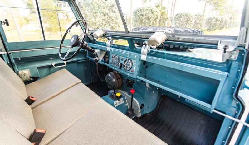 								1965 Land Rover 88 Series IIA full									