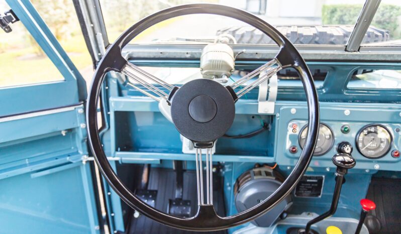 								1965 Land Rover 88 Series IIA full									