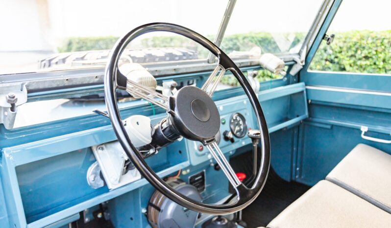 								1965 Land Rover 88 Series IIA full									