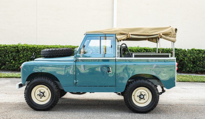 								1965 Land Rover 88 Series IIA full									