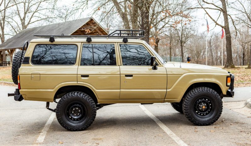 								1981 Toyota Land Cruiser FJ60 4-Speed full									