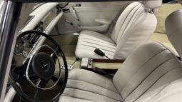 										1970 Mercedes-Benz 280SL full									