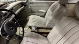 										1970 Mercedes-Benz 280SL full									