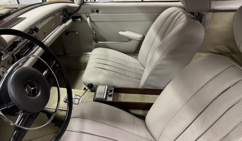 								1970 Mercedes-Benz 280SL full									