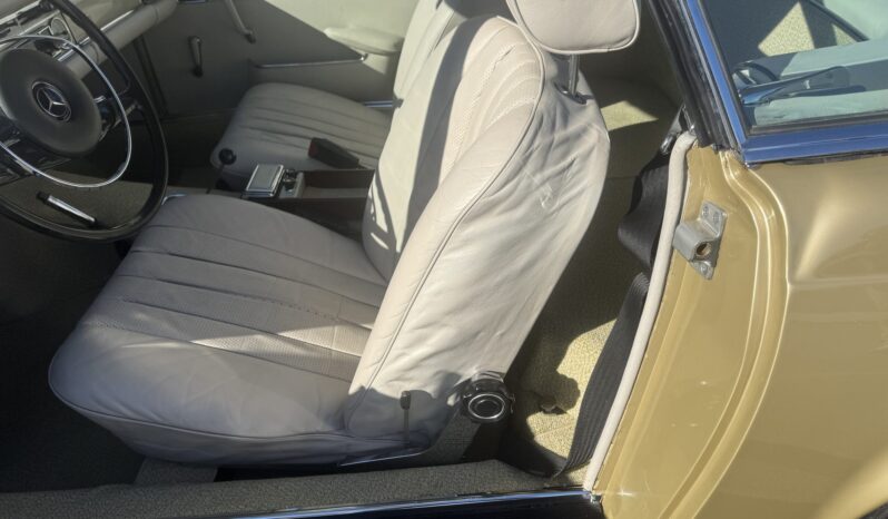 								1970 Mercedes-Benz 280SL full									