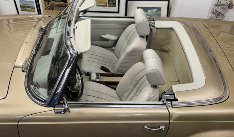 								1970 Mercedes-Benz 280SL full									