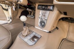 										1962 Chevrolet Corvette 5-Speed full									