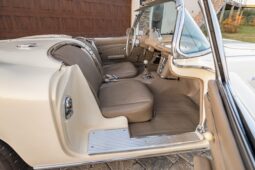 										1962 Chevrolet Corvette 5-Speed full									