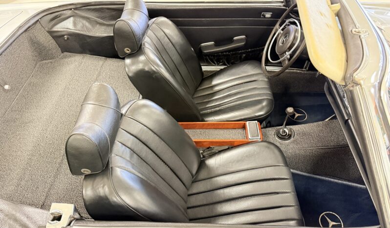 								1970 Mercedes-Benz 280SL Coupe 4-Speed full									