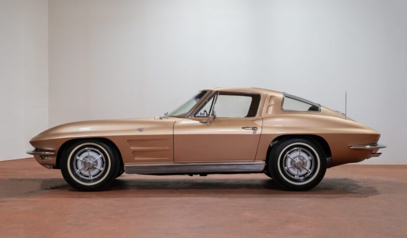 								1963 Chevrolet Corvette Split-Window Coupe 327 300 full									