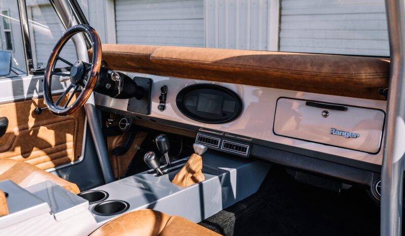 								1976 Ford Bronco full									