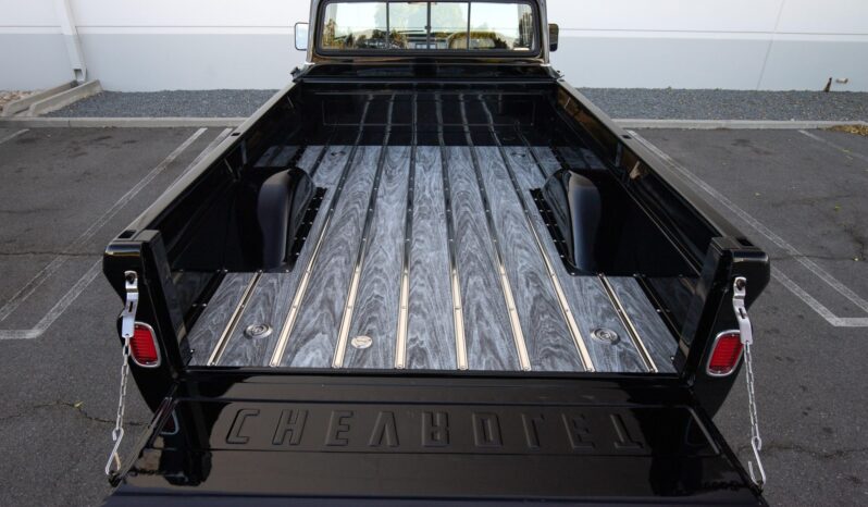 								1961 Chevrolet C10 Pickup 4×4 Conversion full									