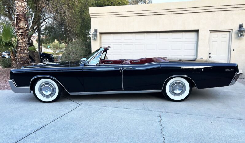								1967 Lincoln Continental Convertible full									