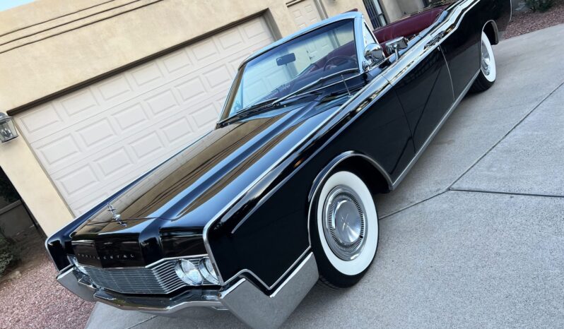 								1967 Lincoln Continental Convertible full									