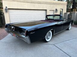 										1967 Lincoln Continental Convertible full									