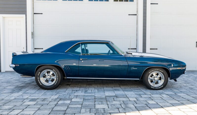								1969 Chevrolet Camaro Z28 full									