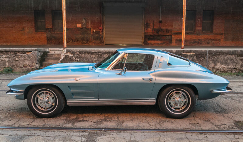 								1963 Chevrolet Corvette Split-Window Coupe 4-Speed full									