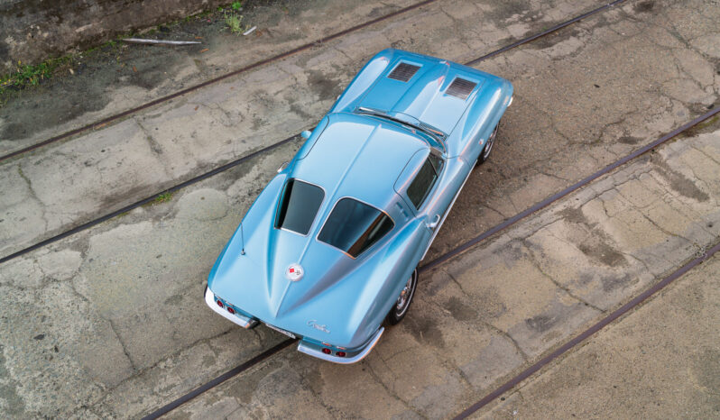 								1963 Chevrolet Corvette Split-Window Coupe 4-Speed full									