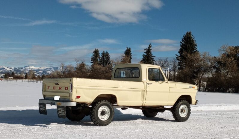 								1968 Ford F-250 Custom Highboy 4×4 4-Speed full									