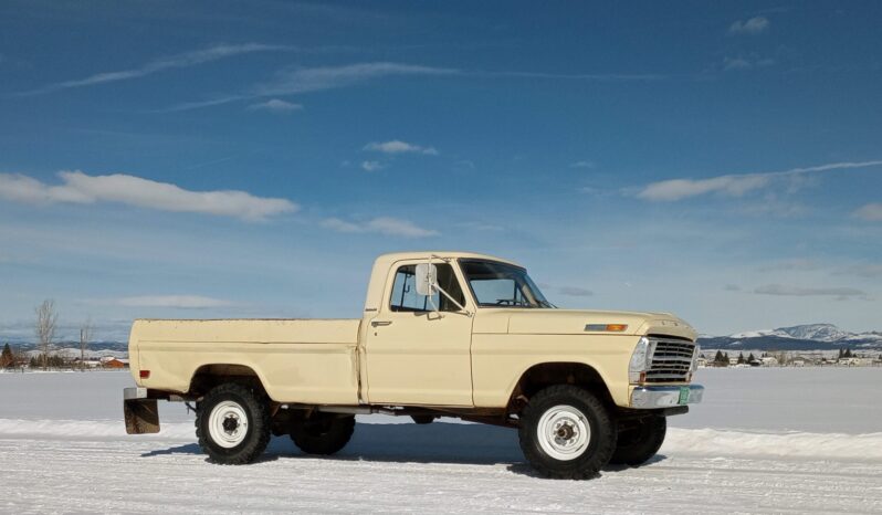 								1968 Ford F-250 Custom Highboy 4×4 4-Speed full									