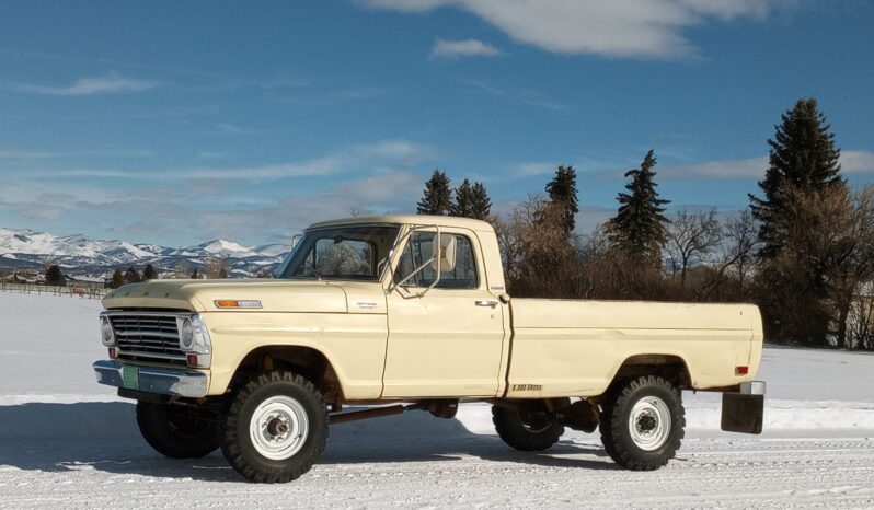 								1968 Ford F-250 Custom Highboy 4×4 4-Speed full									