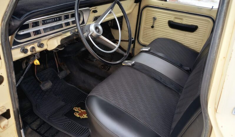 								1968 Ford F-250 Custom Highboy 4×4 4-Speed full									