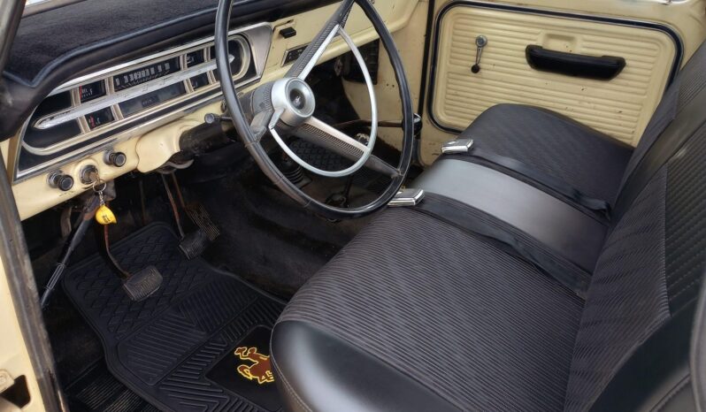 								1968 Ford F-250 Custom Highboy 4×4 4-Speed full									