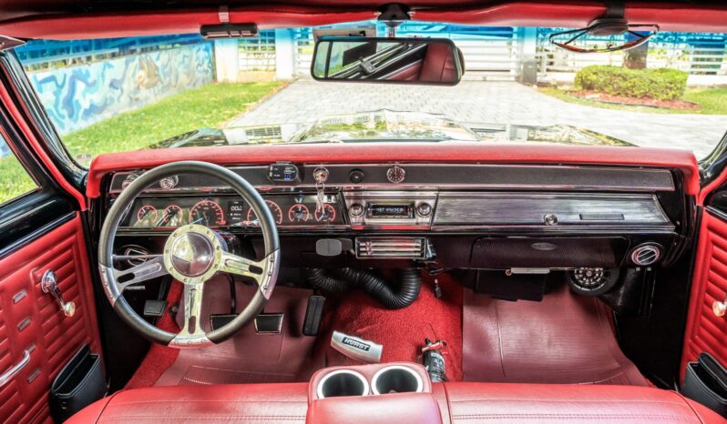 								1967 Chevrolet Chevelle SS 5-Speed full									