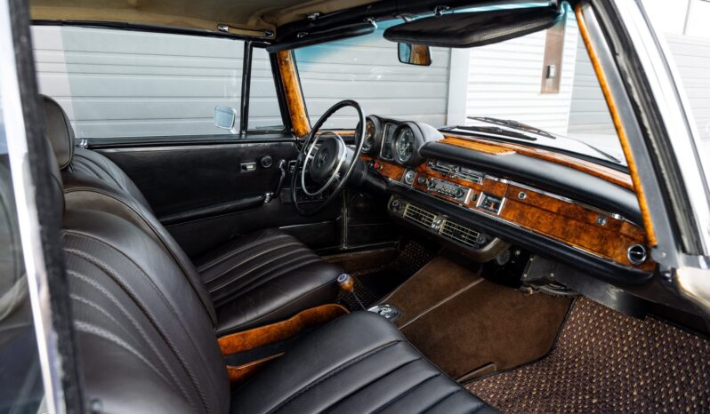 								1969 Mercedes-Benz 280SE Cabriolet full									