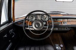 										1969 Mercedes-Benz 280SE Cabriolet full									