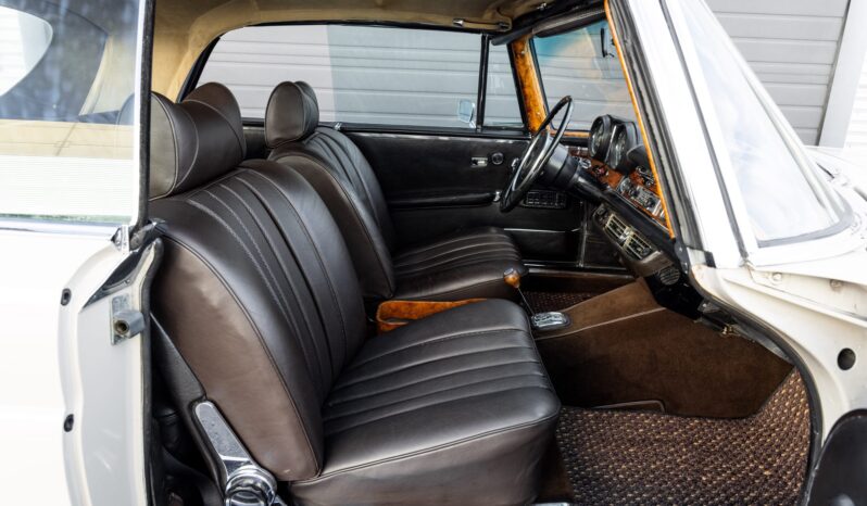 								1969 Mercedes-Benz 280SE Cabriolet full									